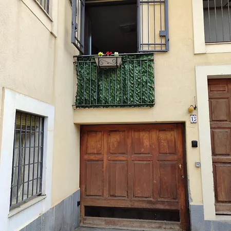 Le Del Cortile * Catane