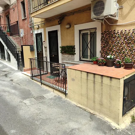 Le Del Cortile *